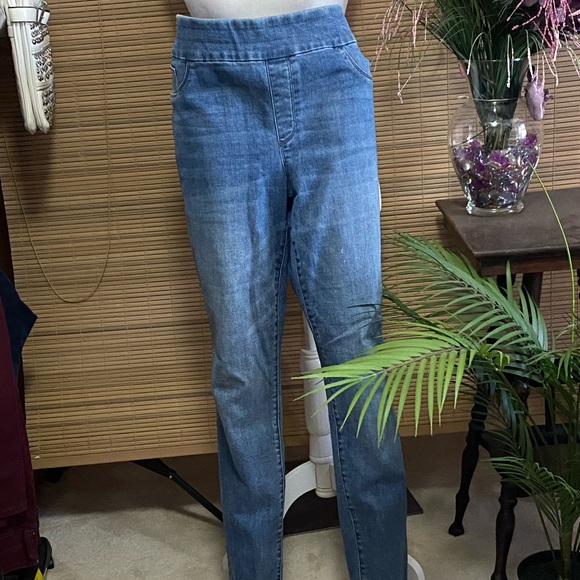 🎉Chicos🎉  Jegging - Picture 1 of 8